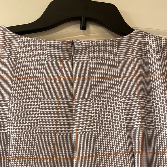 Shelby and Palmer dress - Picture 6 of 6